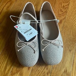 Zara NWT ballet flats size 33/US2 . Beige with stud silver detail.